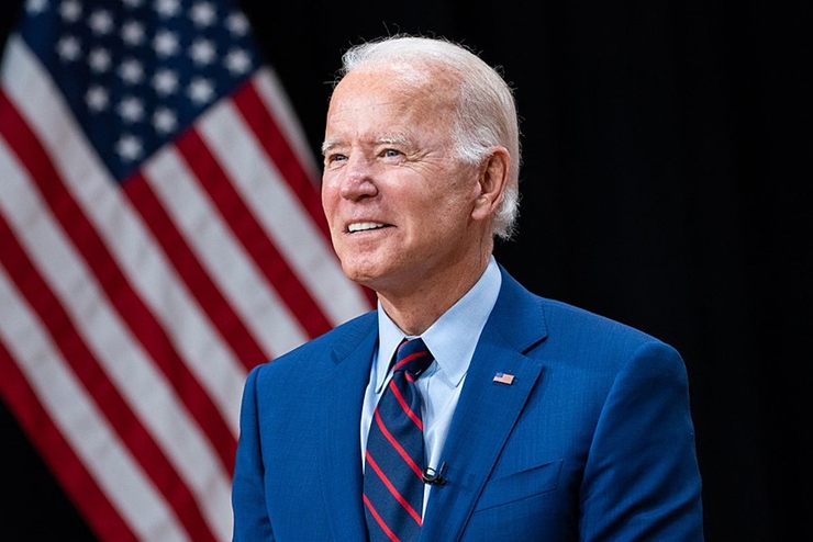 Biden Preemptively Questions 2022—But Trump’s a ‘Big Liar’ About 2020