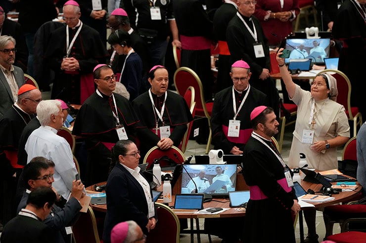 Catholic Synod on Synodality Flames Out