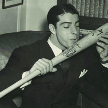 Joe DiMaggio, Yankees, Baseball, baseball bat, Bill Martin, Mickey Mantle,