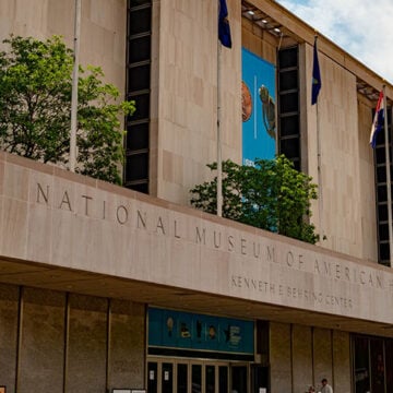 Smithsonian Natural Museum of American History entrance to building The Smithsonian’s Patriotism Problem